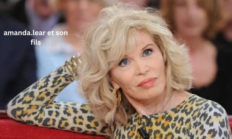 Amanda Lear et son fils